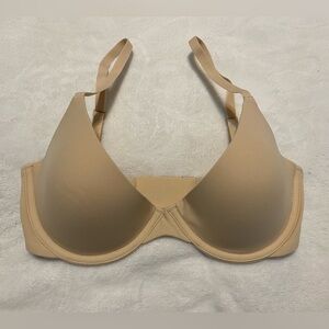 SKIMS nude plunge bra size 32D